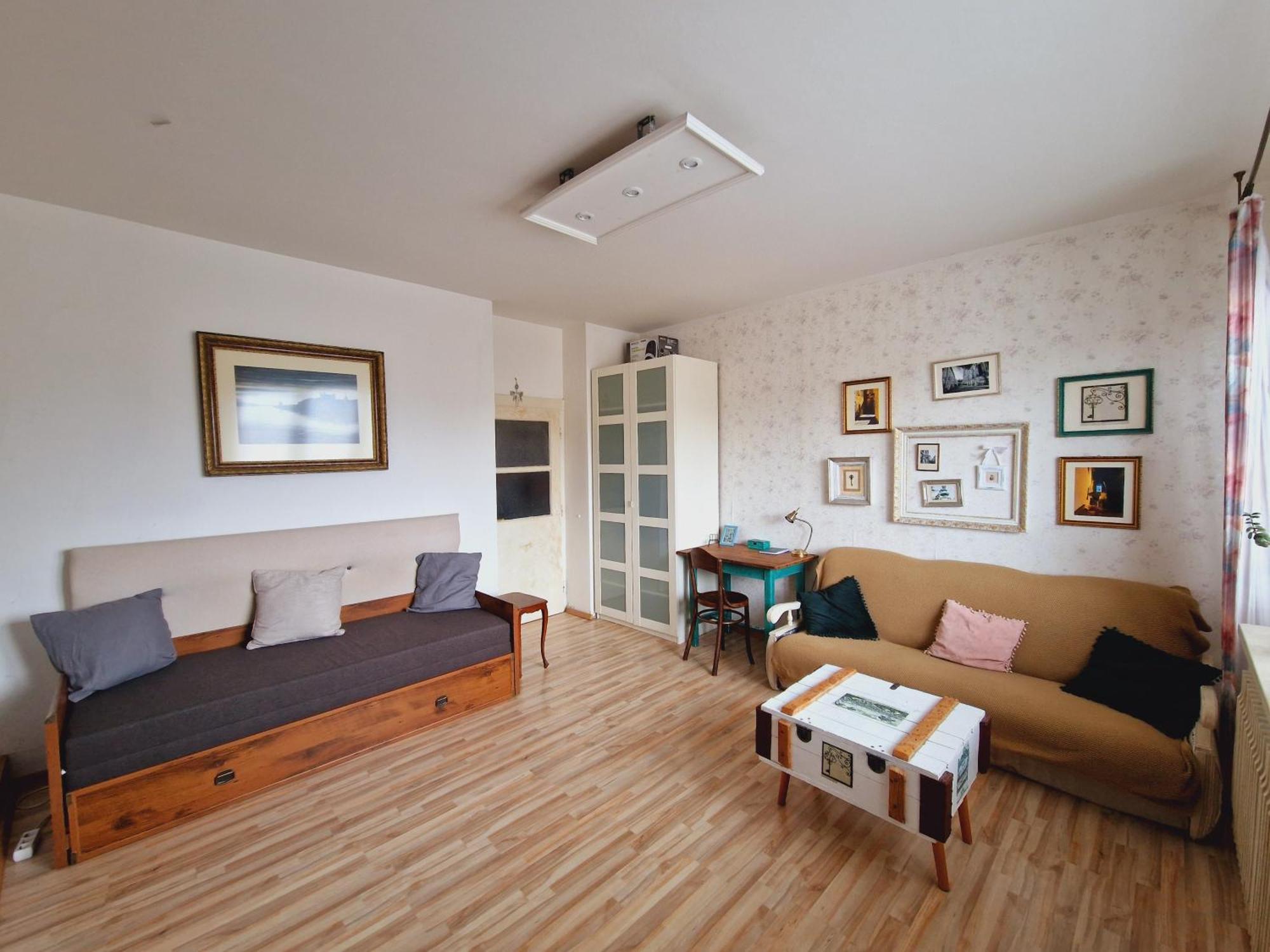 Touch Of History Apartment Bratislava Buitenkant foto